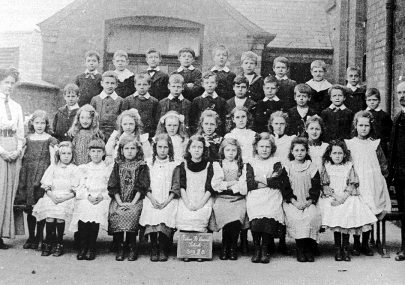 Belvoir Road: Standard ii at school 1895